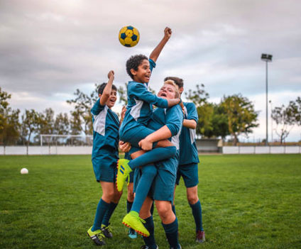 How Custom Sports Uniforms Strengthen Team Identity and Performance